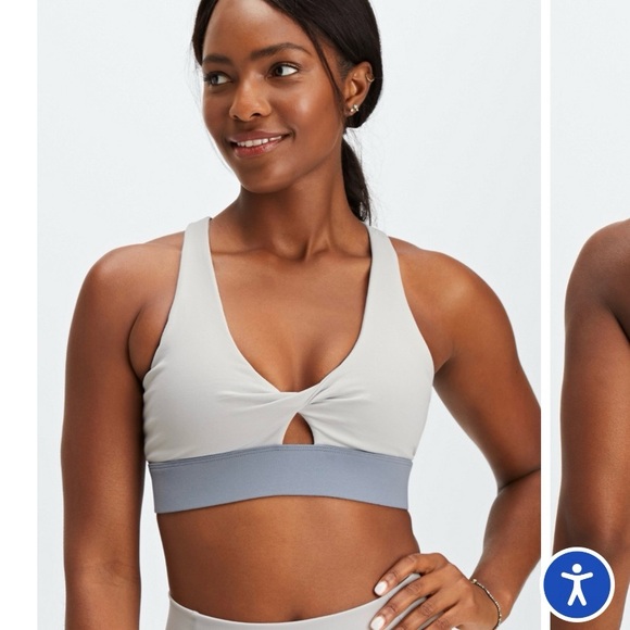 Fabletics Oasis Twist Medium Impact Sports Bra Size Medium - Picture 5 of 7